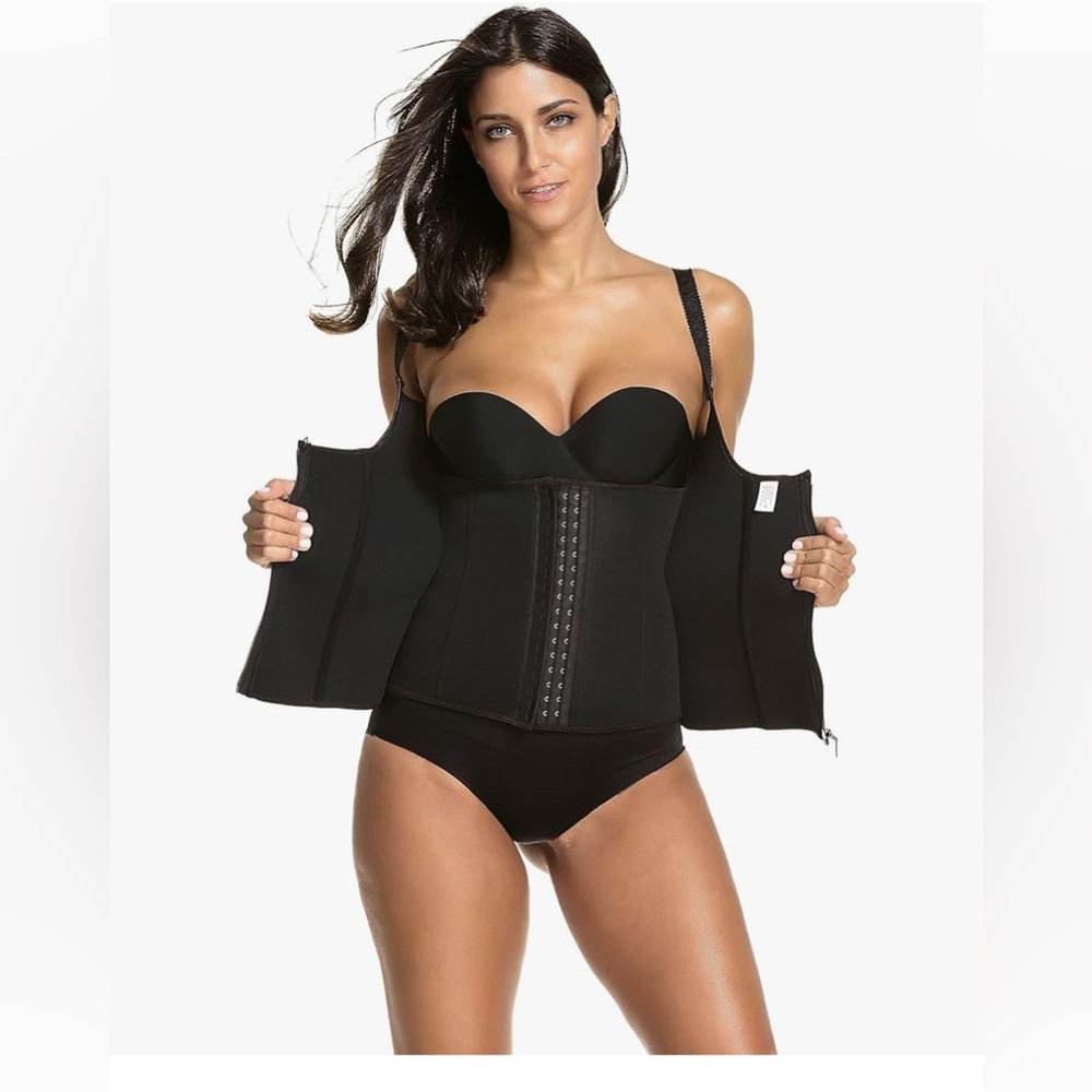 JJ go-go latex waist training corset. Women’s under bust, corset size medium.